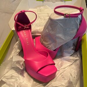 Never used Gianni bini Natali shoes in inferno pink size 100m